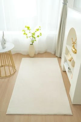 Dette produkt hedder Comfy, fremstillet af Polyester materiale med en smuk Beige farve - SE Mattor