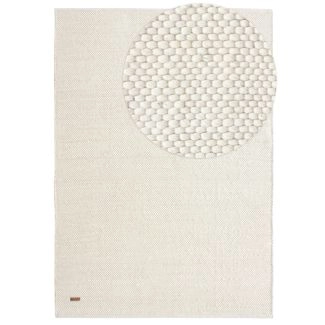 Dette produkt hedder Elsa, fremstillet af 80% Uld & 20% Bomuld  materiale med en smuk Offwhite farve - SE Mattor