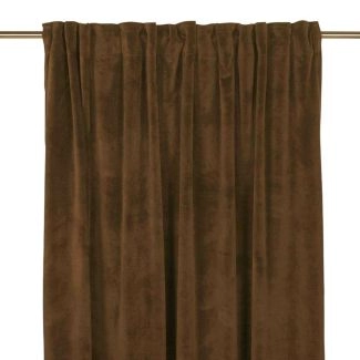 i Brun farve, lavet af Polyester materiale.