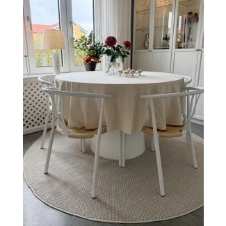 Dette produkt hedder Tokyo, fremstillet af Polypropylen materiale med en smuk Offwhite farve - SE Mattor