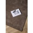 Dette produkt hedder Lenira, fremstillet af Uld materiale med en smuk Brun farve - SE Mattor