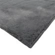 Dette produkt hedder Cat, fremstillet af Polyester materiale med en smuk Mørkegrå farve - SE Mattor