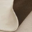 Dette produkt hedder Cat, fremstillet af Polyester materiale med en smuk Offwhite farve - SE Mattor