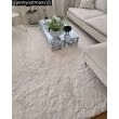 Dette produkt hedder Cat, fremstillet af Polyester materiale med en smuk Offwhite farve - SE Mattor