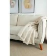 Dette produkt hedder Cat, fremstillet af Polyester materiale med en smuk Beige farve - SE Mattor