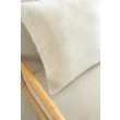 Dette produkt hedder Cat, fremstillet af Polyester materiale med en smuk Beige farve - SE Mattor