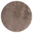 Dette produkt hedder Cloudy, fremstillet af Polyester materiale med en smuk Taupe farve - SE Mattor