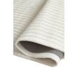 Dette produkt hedder Faro, fremstillet af Polyester materiale med en smuk Offwhite farve - SE Mattor