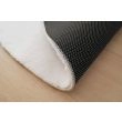 Dette produkt hedder Fluffy, fremstillet af Polyester materiale med en smuk Offwhite farve - SE Mattor