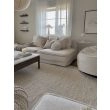 Dette produkt hedder Haga, fremstillet af 80% Uld & 20% Bomuld  materiale med en smuk Offwhite farve - SE Mattor