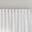 Dette produkt hedder Kristina, fremstillet af Polyester materiale med en smuk Hvid farve - SE Mattor