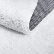 Dette produkt hedder Lazy, fremstillet af Polypropylen materiale med en smuk Hvid farve - SE Mattor