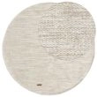 Dette produkt hedder Lunda, fremstillet af 80% Uld & 20% Bomuld  materiale med en smuk Beige farve - SE Mattor