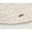Dette produkt hedder Lunda, fremstillet af 80% Uld & 20% Bomuld  materiale med en smuk Beige farve - SE Mattor
