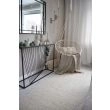 Dette produkt hedder Mellby, fremstillet af 80% Uld & 20% Bomuld  materiale med en smuk Offwhite farve - SE Mattor