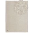 Dette produkt hedder Molly, fremstillet af 80% Uld & 20% Bomuld  materiale med en smuk Beige farve - SE Mattor
