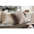 Dette produkt hedder Cat, fremstillet af Polyester materiale med en smuk Beige farve - SE Mattor