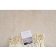 Dette produkt hedder Rabbit Lux, fremstillet af Polyester materiale med en smuk Lys Beige farve - SE Mattor