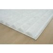 Dette produkt hedder Rabbit Stripe, fremstillet af Polyester materiale med en smuk Offwhite farve - SE Mattor