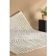Dette produkt hedder Veron, fremstillet af Polyester materiale med en smuk Hvid farve - SE Mattor