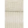 Dette produkt hedder Veron, fremstillet af Polyester materiale med en smuk Hvid farve - SE Mattor