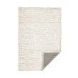 Dette produkt hedder Lira, fremstillet af Polyester materiale med en smuk Beige farve - SE Mattor