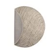Dette produkt hedder Granby, fremstillet af Polyester materiale med en smuk Beige farve - SE Mattor