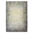 Dette produkt hedder Alex, fremstillet af Polyester materiale med en smuk Beige farve - SE Mattor