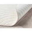 Dette produkt hedder Bella Spin, fremstillet af Polyester & Polypropylen materiale med en smuk Offwhite farve - SE Mattor
