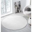 Dette produkt hedder Bella Spin, fremstillet af Polyester & Polypropylen materiale med en smuk Offwhite farve - SE Mattor
