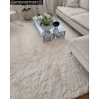 Dette produkt hedder Cat, fremstillet af Polyester materiale med en smuk Offwhite farve - SE Mattor