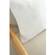 Dette produkt hedder Cat, fremstillet af Polyester materiale med en smuk Offwhite farve - SE Mattor