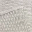 Dette produkt hedder Molly, fremstillet af 60 % Uld & 40% Bomuld  materiale med en smuk Hvid farve - SE Mattor