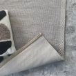 Dette produkt hedder Echo Station, fremstillet af Polypropylen materiale med en smuk Beige farve - SE Mattor