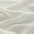 Dette produkt hedder Ellinor, fremstillet af Polyester materiale med en smuk Beige farve - SE Mattor