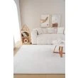 Dette produkt hedder Fluffy, fremstillet af Polyester materiale med en smuk Offwhite farve - SE Mattor