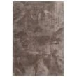 Dette produkt hedder Fluffy, fremstillet af Polyester materiale med en smuk Taupe farve - SE Mattor