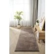 Dette produkt hedder Fluffy, fremstillet af Polyester materiale med en smuk Taupe farve - SE Mattor