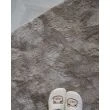 Dette produkt hedder Fluffy, fremstillet af Polyester materiale med en smuk Taupe farve - SE Mattor