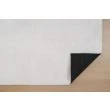 Dette produkt hedder Fluffy, fremstillet af Polyester materiale med en smuk Offwhite farve - SE Mattor