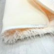 Dette produkt hedder Julie, fremstillet af Polyester materiale med en smuk Offwhite farve - SE Mattor