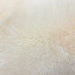 Dette produkt hedder Julie, fremstillet af Polyester materiale med en smuk Offwhite farve - SE Mattor