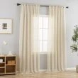 Dette produkt hedder Kristina, fremstillet af Polyester materiale med en smuk Beige farve - SE Mattor