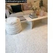 Dette produkt hedder Lazy, fremstillet af Polypropylen materiale med en smuk Offwhite farve - SE Mattor