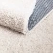 Dette produkt hedder Lazy, fremstillet af Polypropylen materiale med en smuk Offwhite farve - SE Mattor