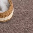 Dette produkt hedder Lazy, fremstillet af Polypropylen materiale med en smuk Gråbeige farve - SE Mattor
