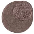 Dette produkt hedder Lazy, fremstillet af Polypropylen materiale med en smuk Gråbeige farve - SE Mattor