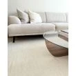 Dette produkt hedder Lunda, fremstillet af 80% Uld & 20% Bomuld  materiale med en smuk Offwhite farve - SE Mattor