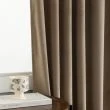 Dette produkt hedder Mathilde, fremstillet af Polyester materiale med en smuk Sand farve - SE Mattor