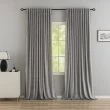 Dette produkt hedder Mathilde, fremstillet af Polyester materiale med en smuk Sølv farve - SE Mattor